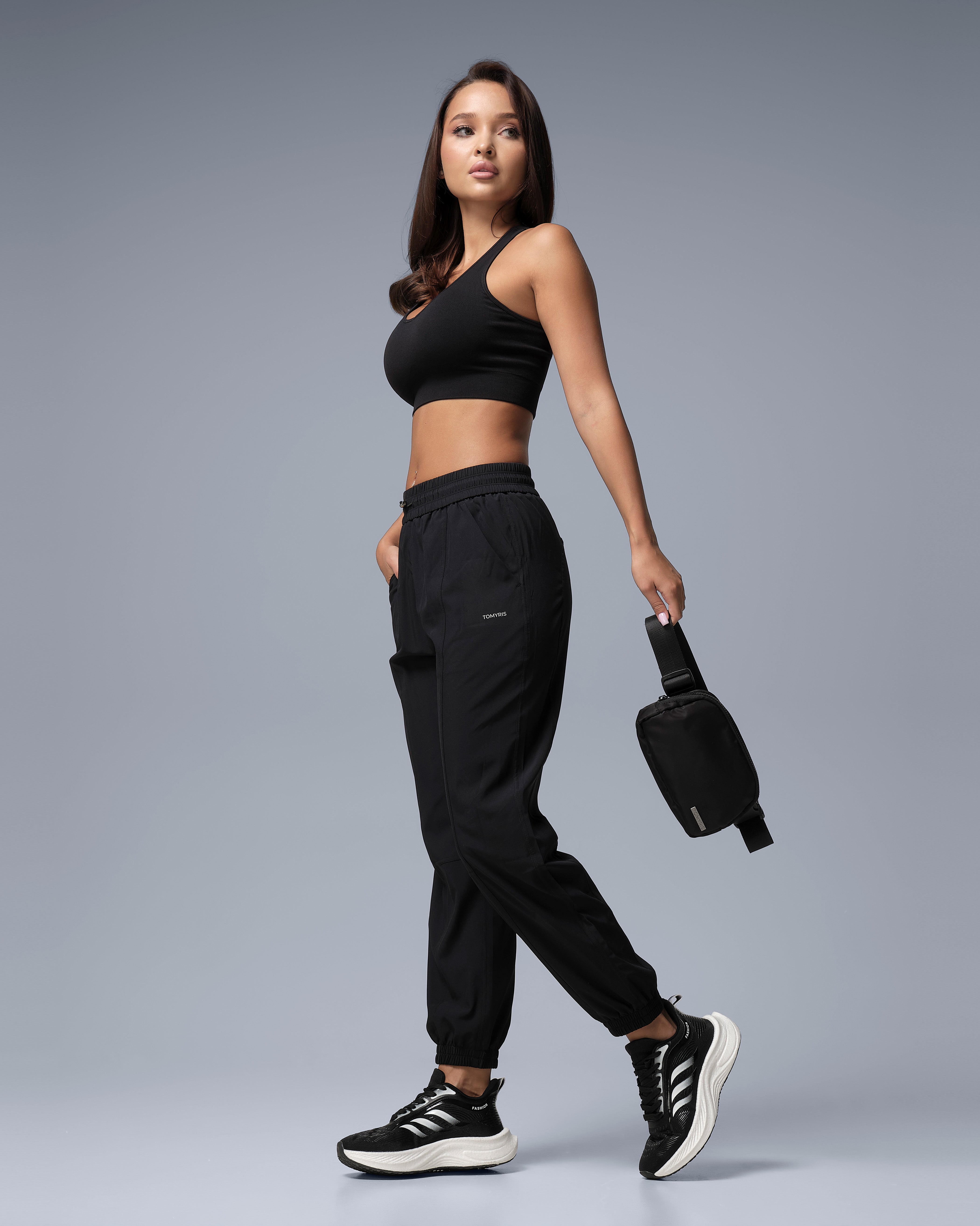 Фитнес-джоггеры Tomyris черные размер S